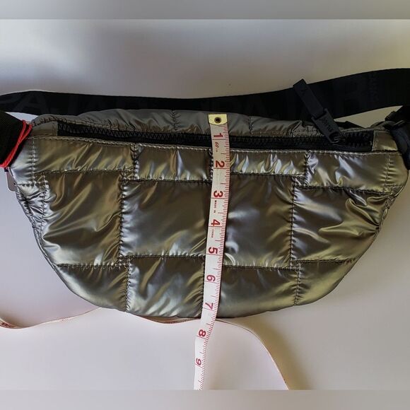 NWT Pajar Quilted Belt Bag Fanny Pack in Gunmetal - Picture 4 of 10